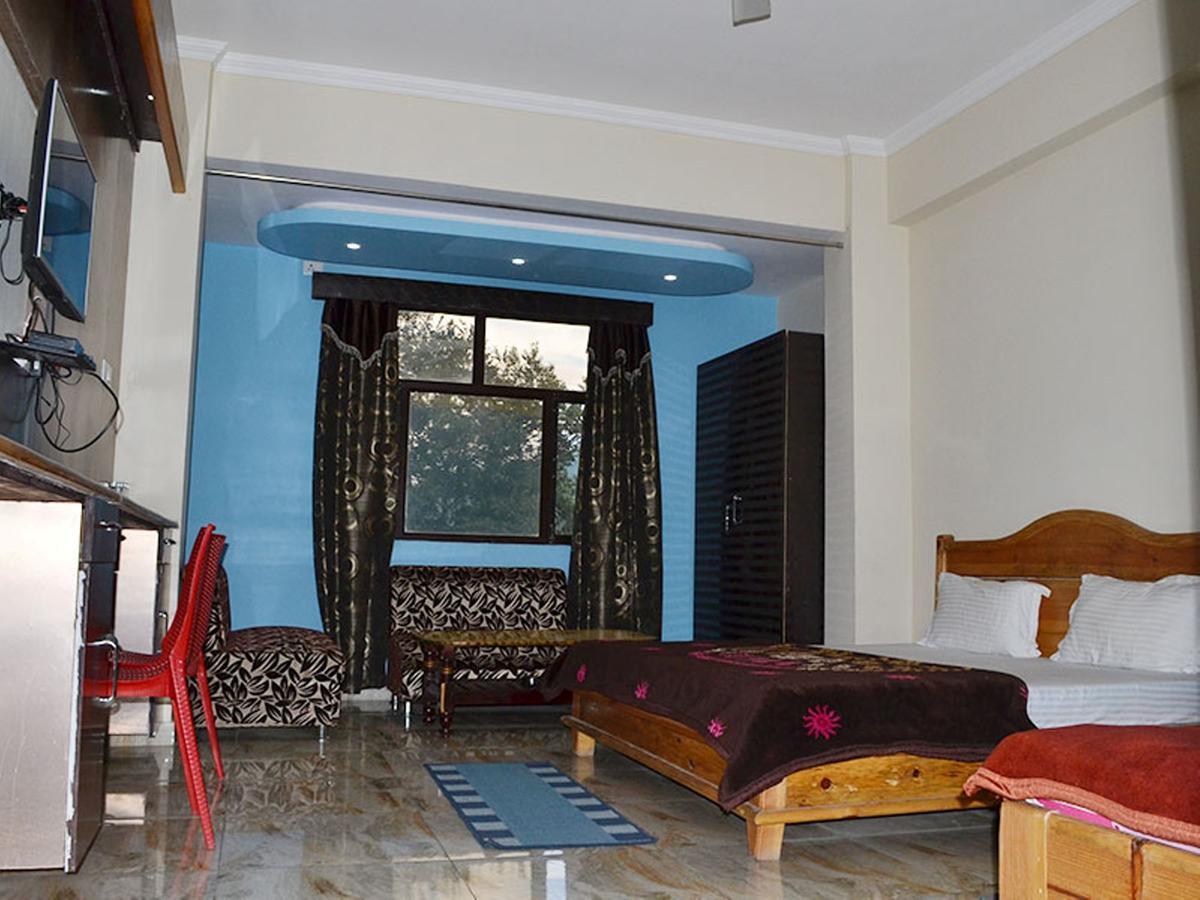Oyo 37525 Hotel Mall Palace Pithorāgarh Exterior foto