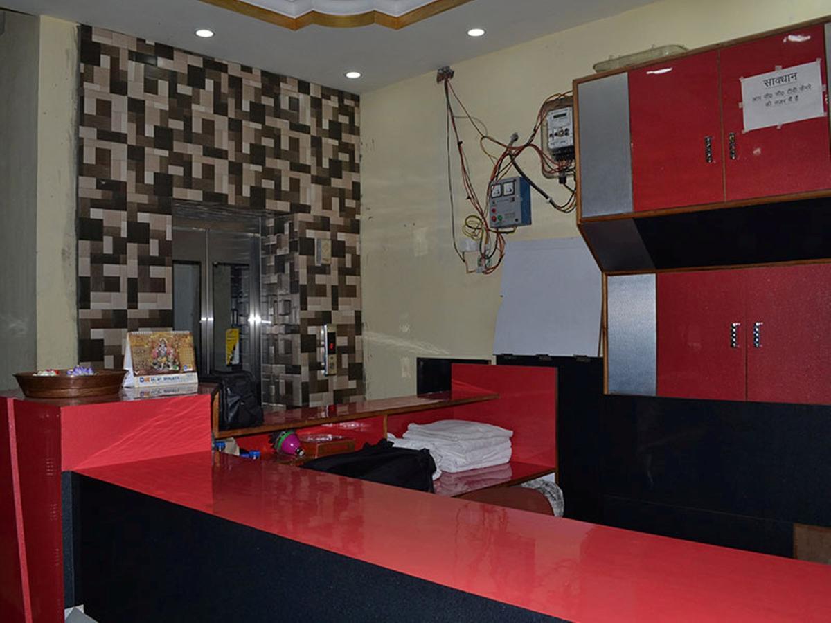 Oyo 37525 Hotel Mall Palace Pithorāgarh Exterior foto