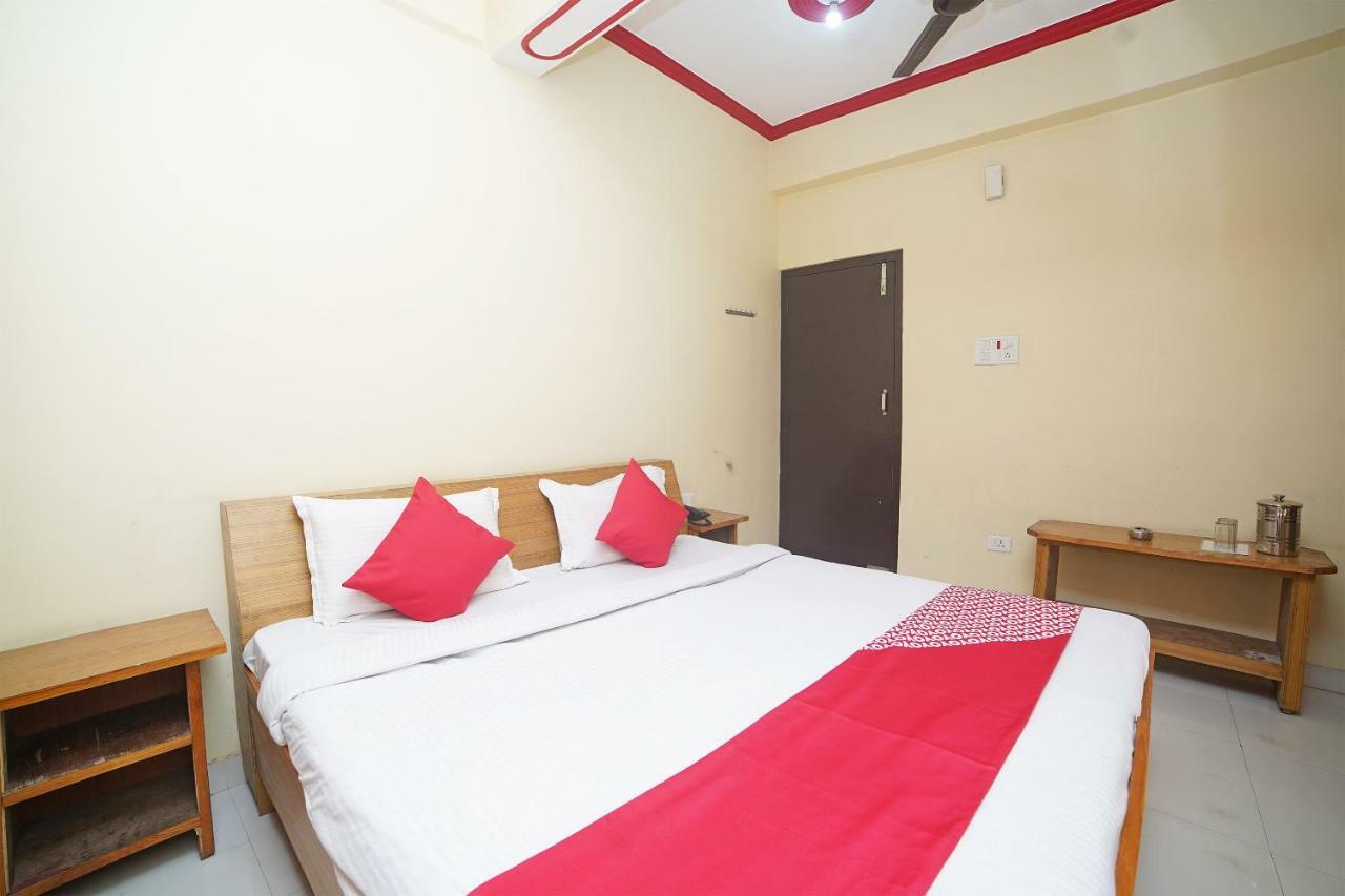 Oyo 37525 Hotel Mall Palace Pithorāgarh Exterior foto