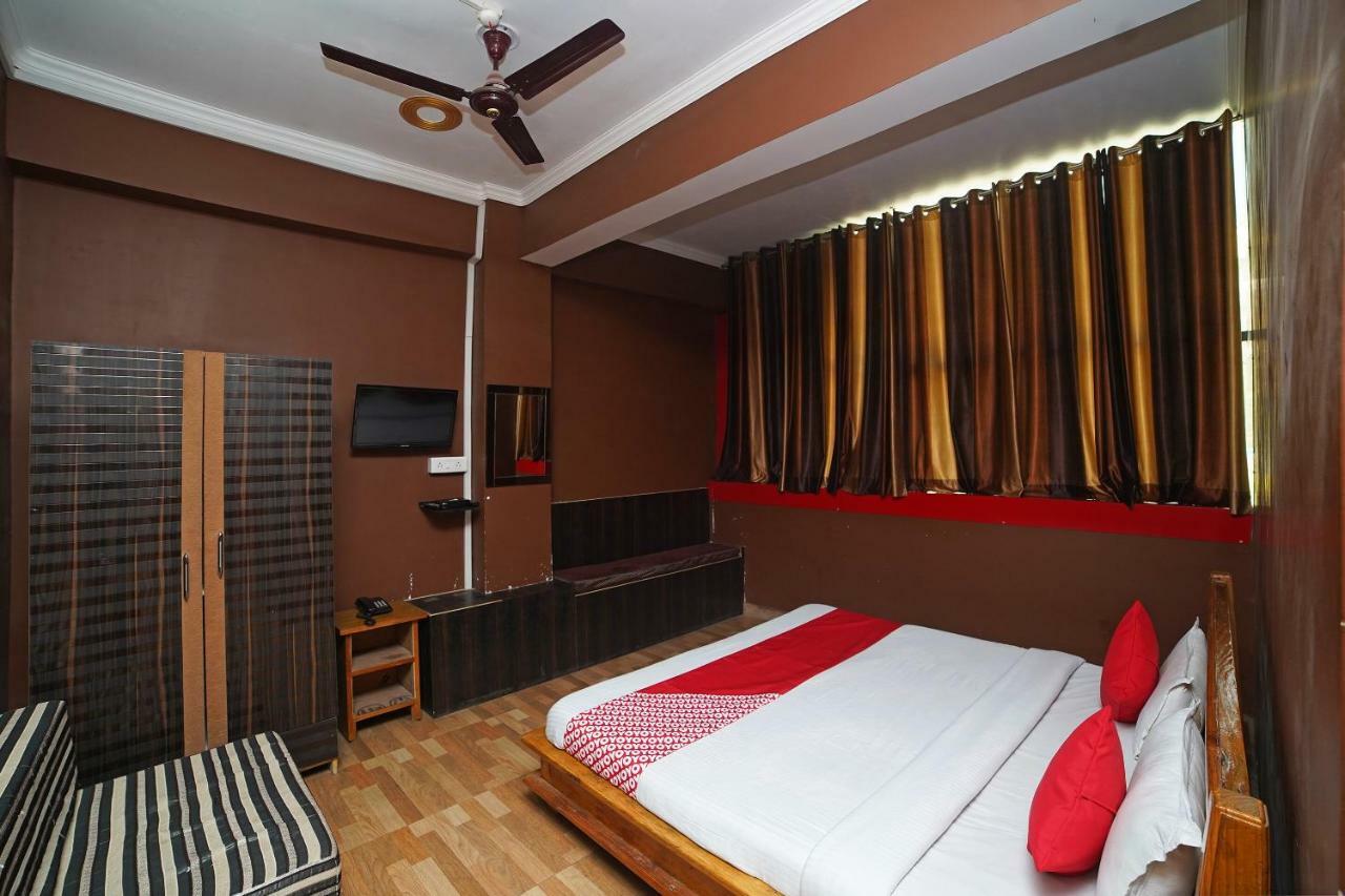 Oyo 37525 Hotel Mall Palace Pithorāgarh Exterior foto