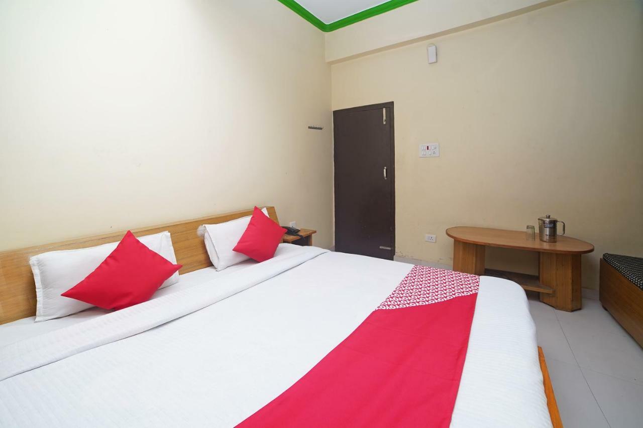 Oyo 37525 Hotel Mall Palace Pithorāgarh Exterior foto